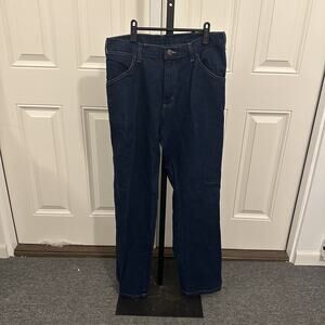 Unifirst Blue Medium Wash Workwear Uniform 109105 Men’s Size (34x32) Denim Jeans